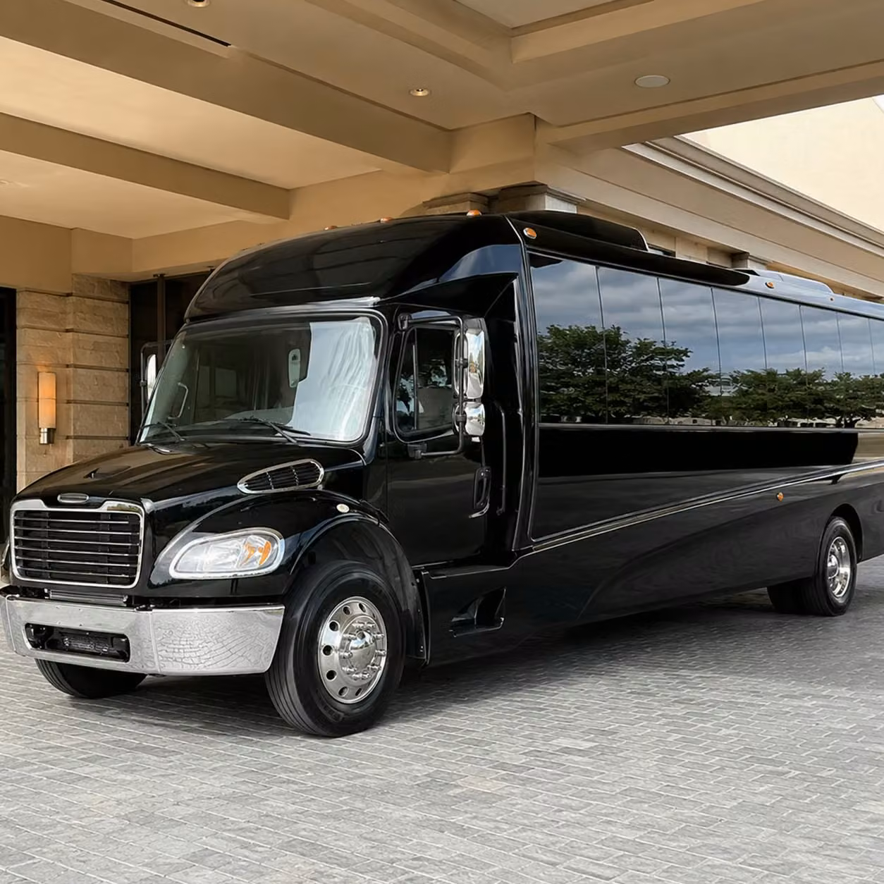 35 passenger minibus