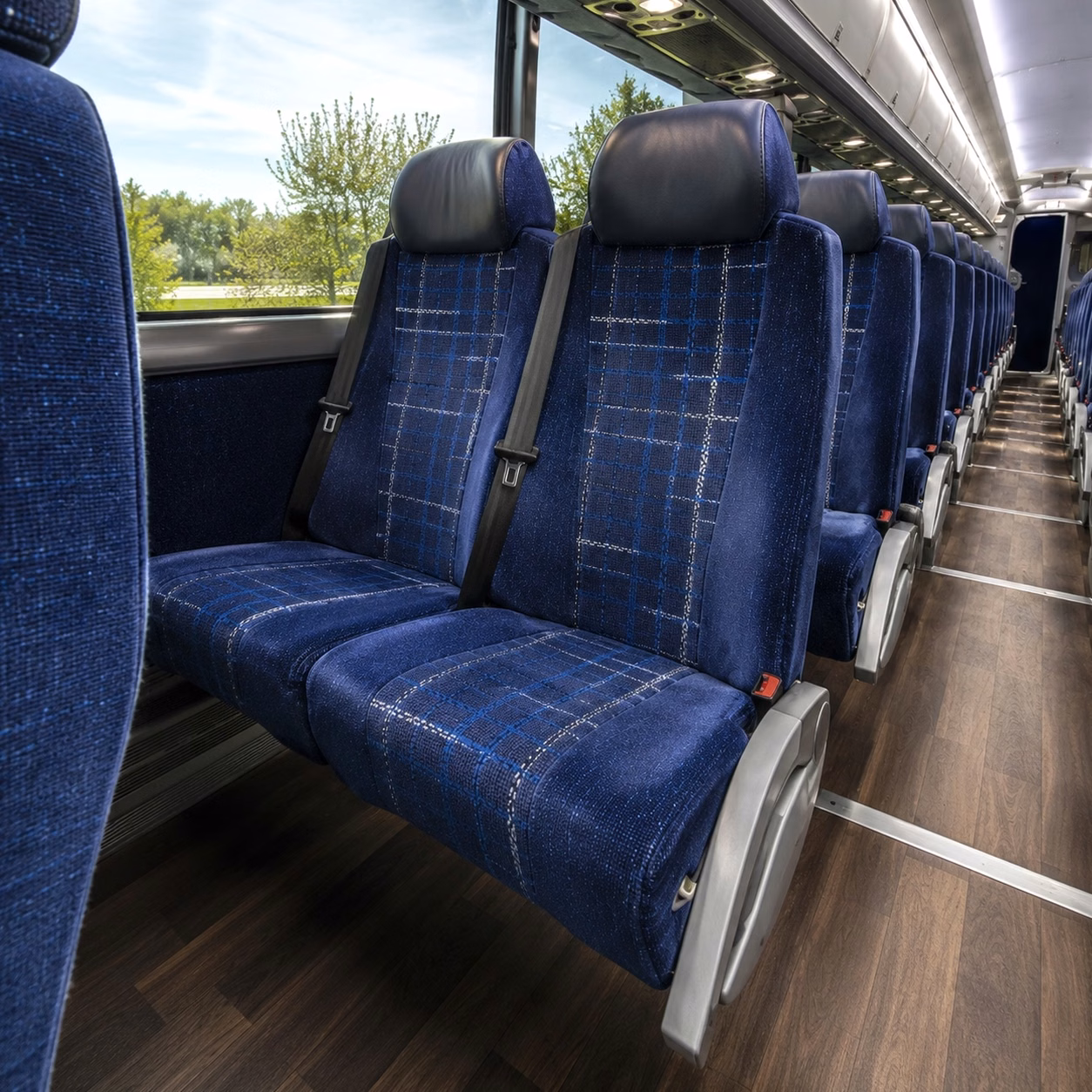 how where and when you are traveling affects lincoln charter bus rates