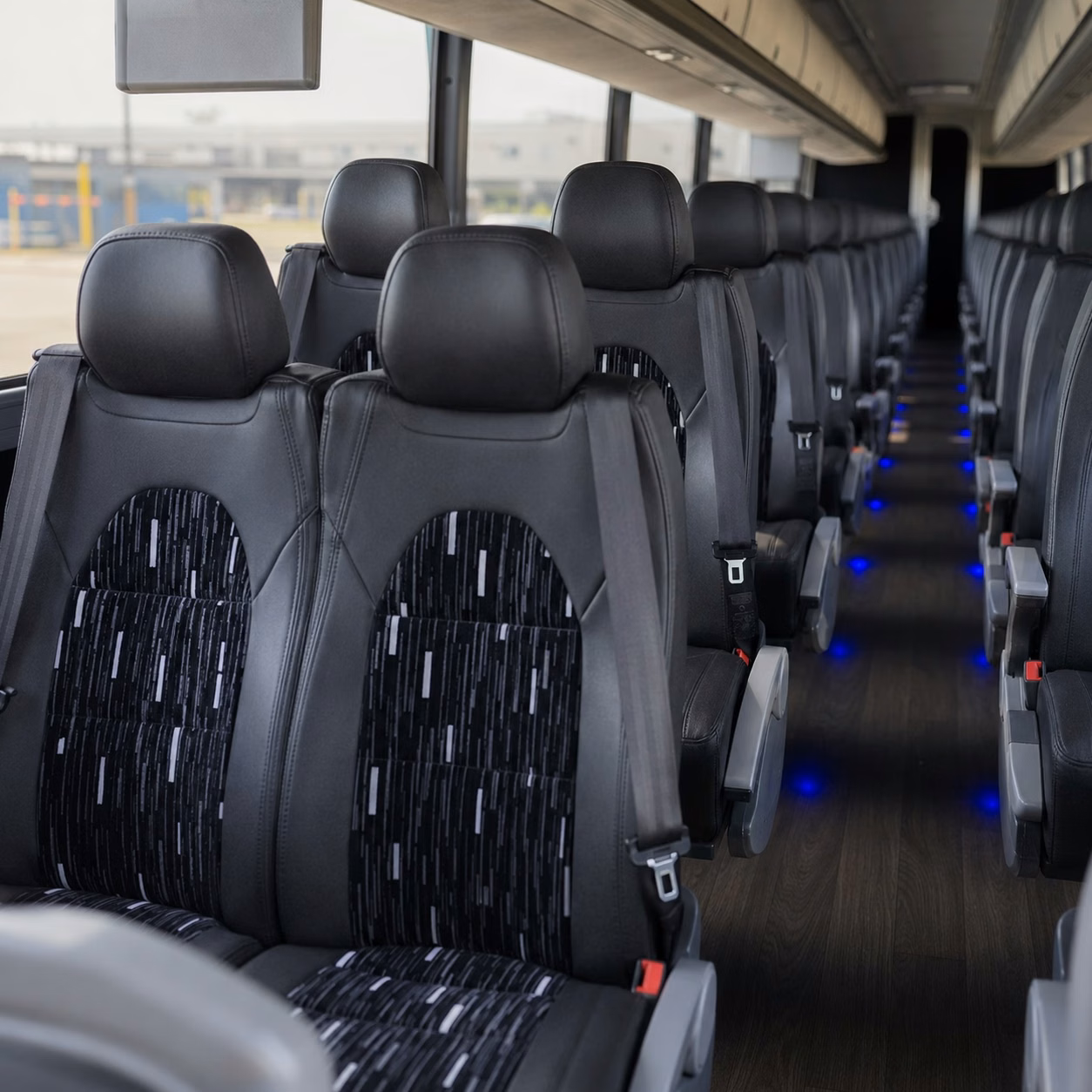 lincoln charter bus interior