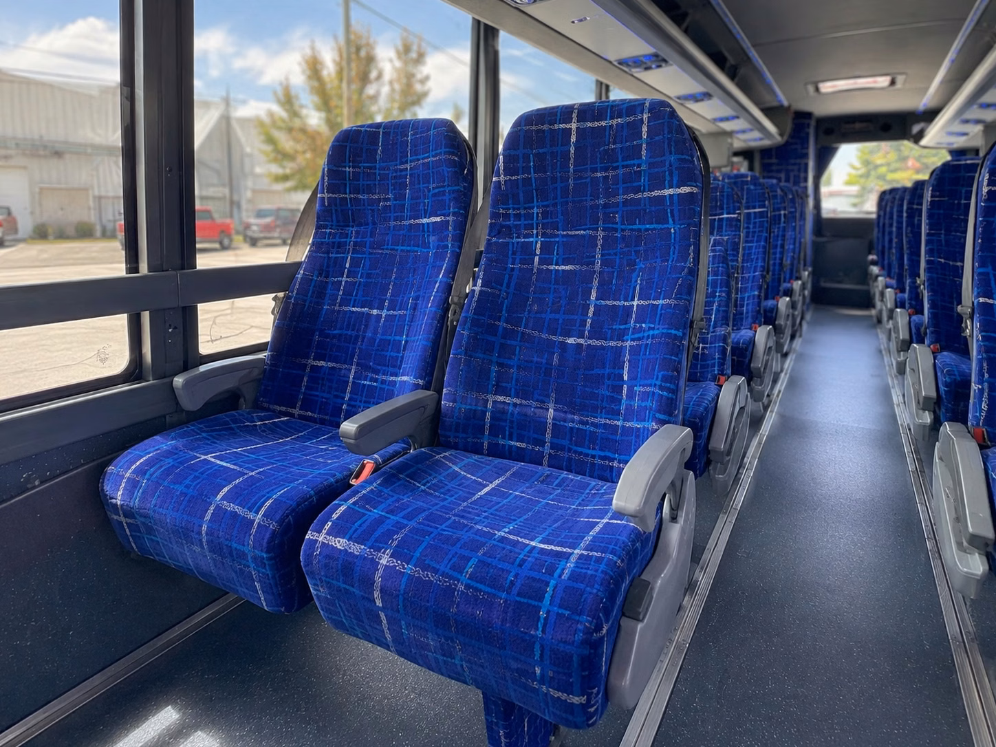 nebraska cornhuskers fan bus rentals in lincoln