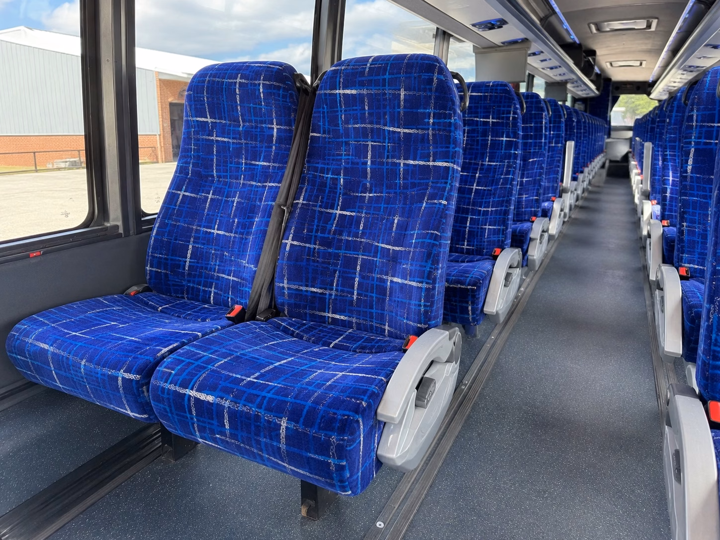 pinnacle bank arena event shuttle services in lincoln